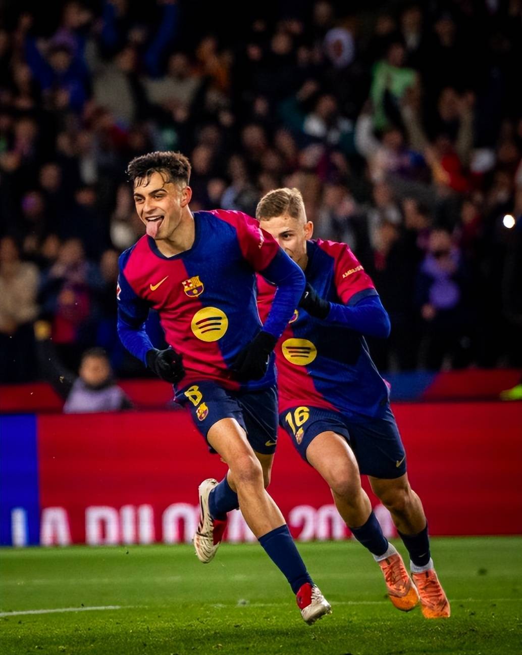 惊险绝杀：球员全力以赴，一飞冲天逆转战局