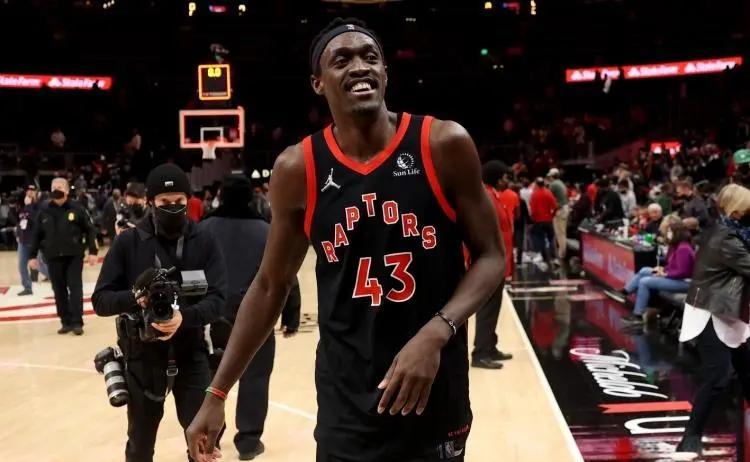 关于西亚卡姆在C9比赛中战术调整，绝杀引发热议！的信息